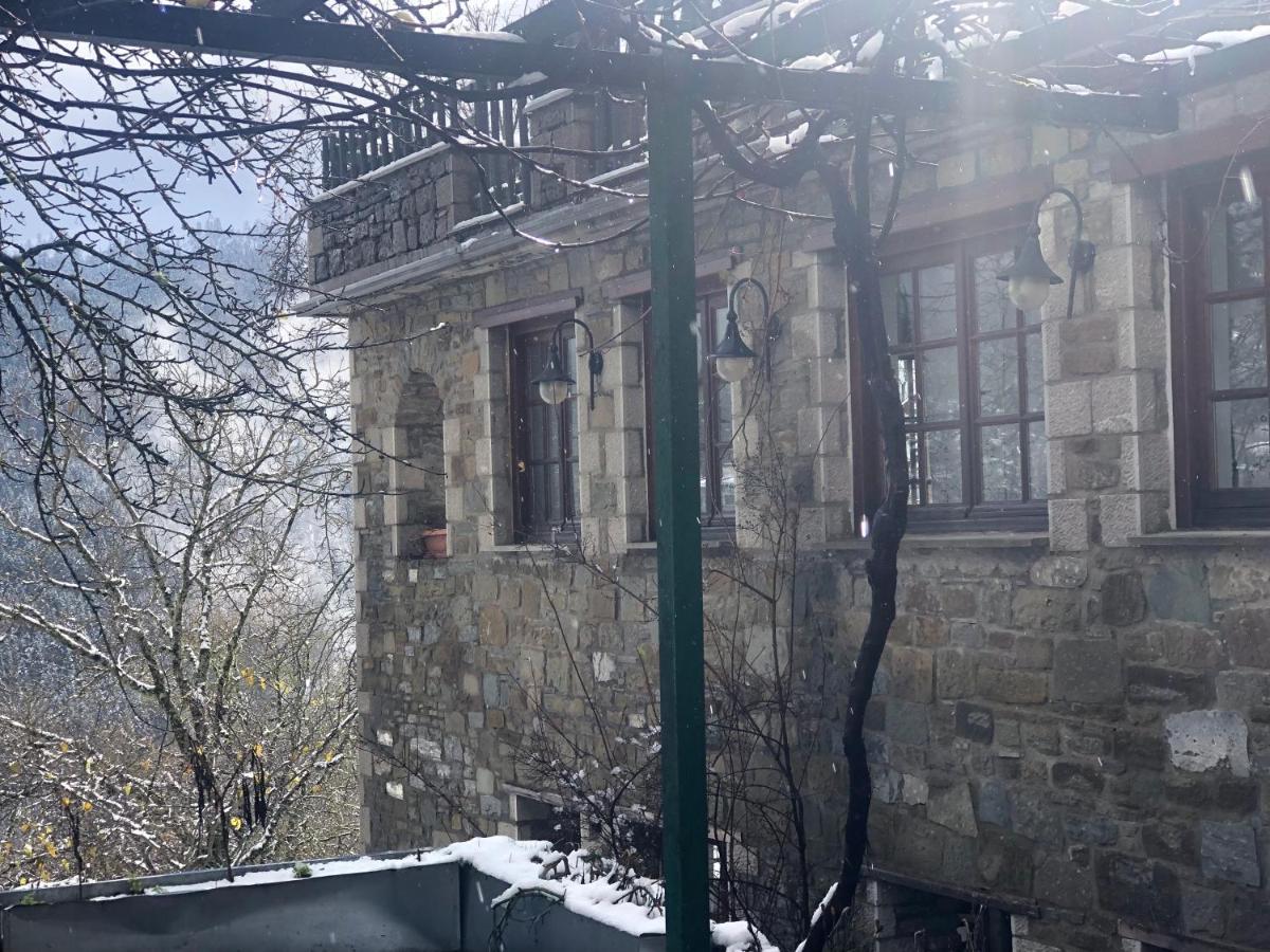 Ξενώνας Πατρικό Neraïdochóri Exterior foto